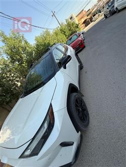 تۆیۆتا ڕاڤ 4